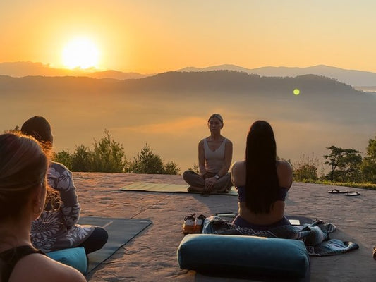 Deeply Restorative Yoga & Nature - 5 Days / 4 Nights All-Inclusive Luxury Women’s Retreat - Smoky Mountaintop Escape – Tennessee