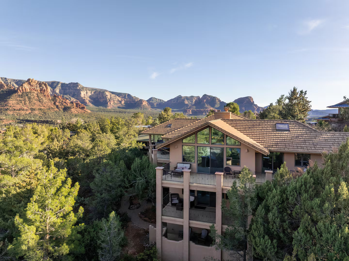 Sedona, AZ - 5 Days & 4 Nights All-Inclusive Canyon Yoga, Hiking & Meditation Retreat for Women
