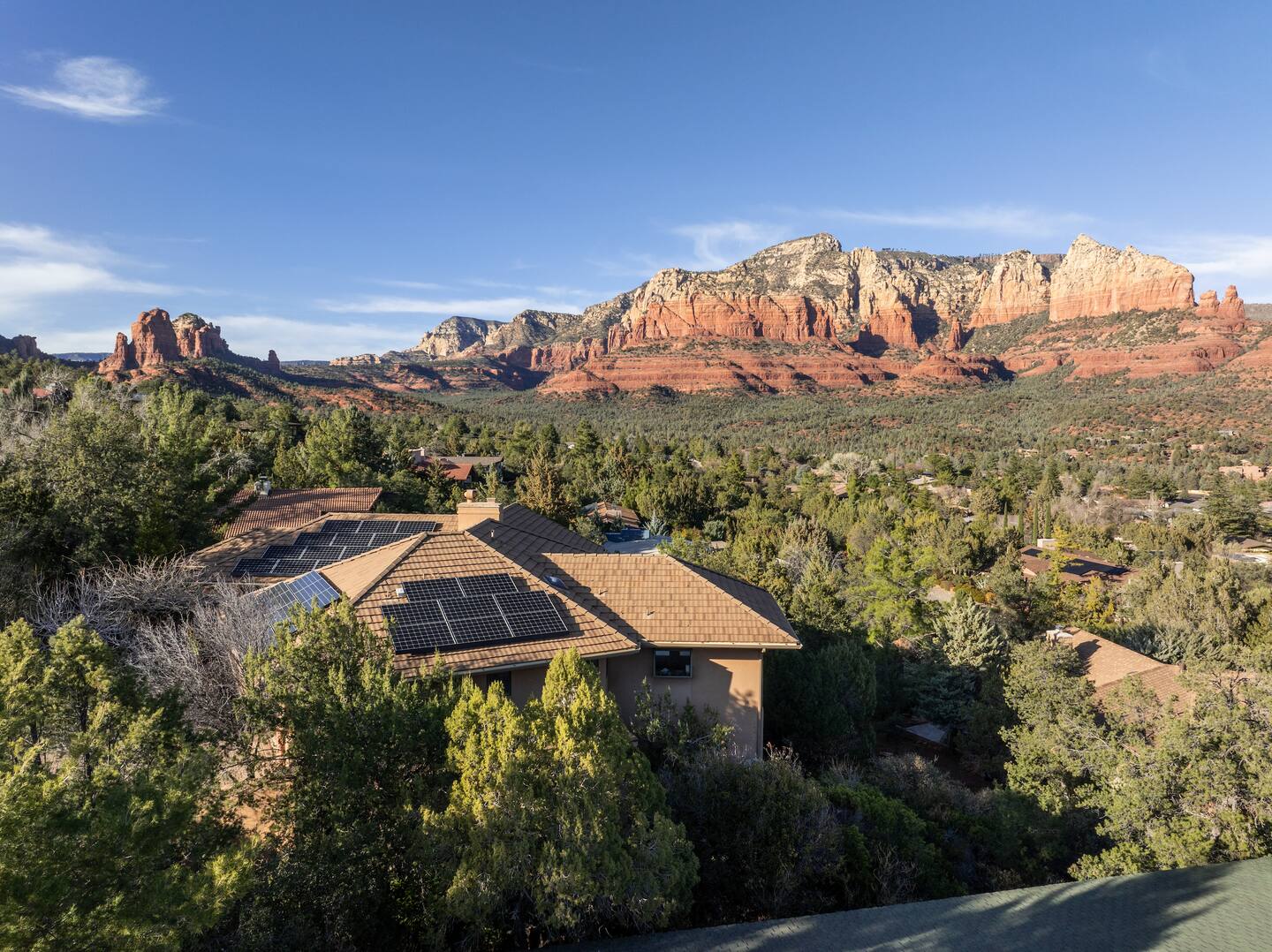 Sedona, AZ - 5 Days & 4 Nights All-Inclusive Canyon Yoga, Hiking & Meditation Retreat for Women