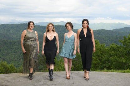 5 Days / 4 Nights Mountaintop Yoga, Strength, Beauty & Spa Therapy Retreat w/ 3 Free Gifts in the Tennessee Smoky Mountains